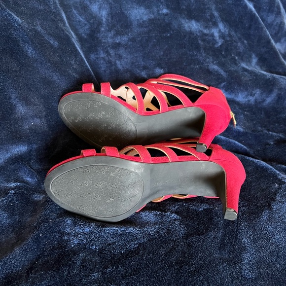 Kelly & Katie Jazelle Sandel Red size 6 - Picture 4 of 8